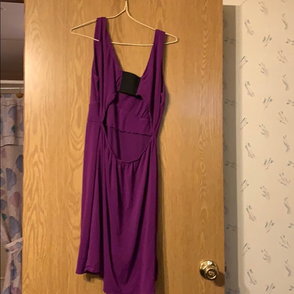 Open back dress - Picture 2 of 3